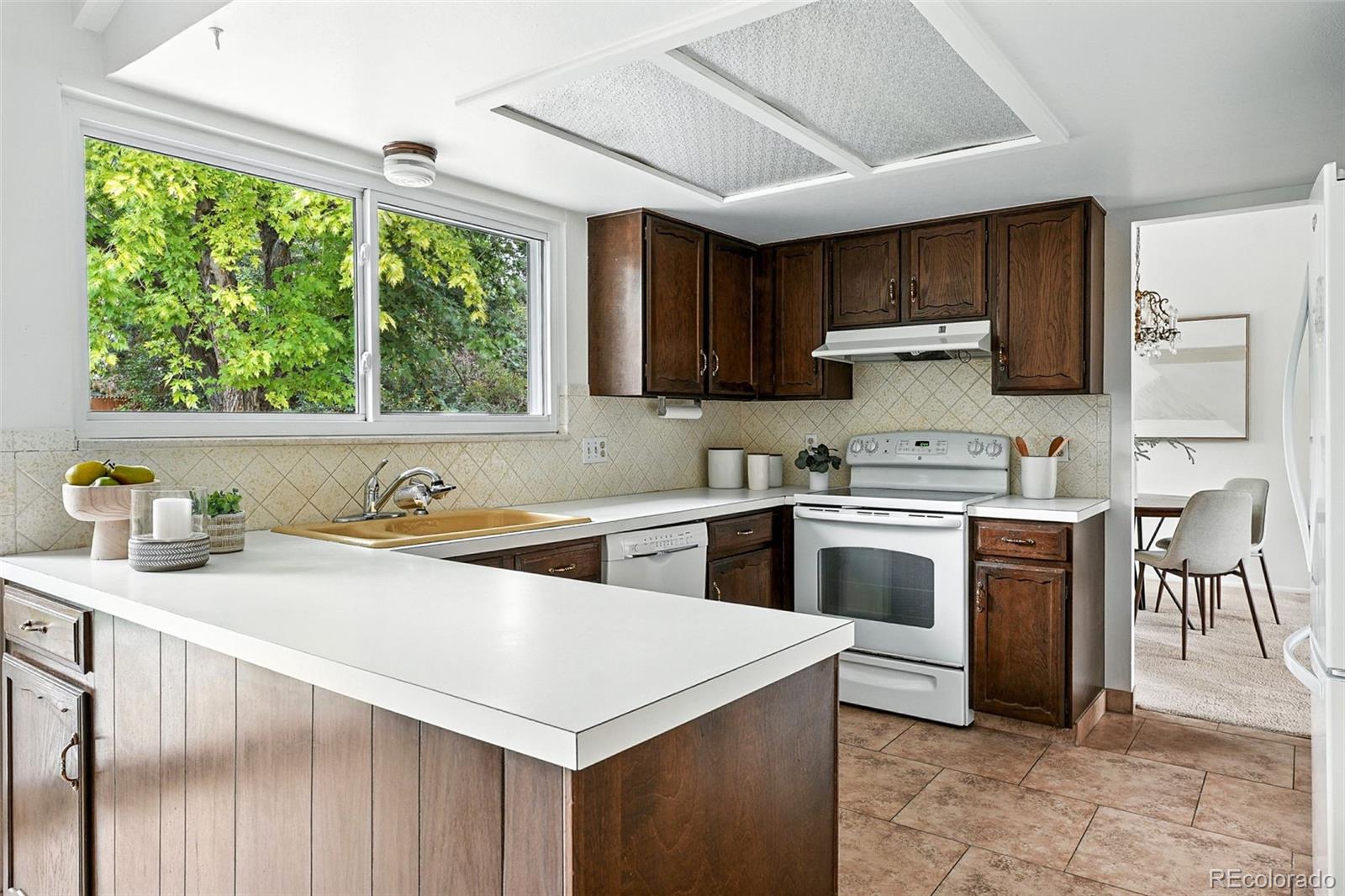 MLS Image #14 for 8764 e radcliff avenue,denver, Colorado