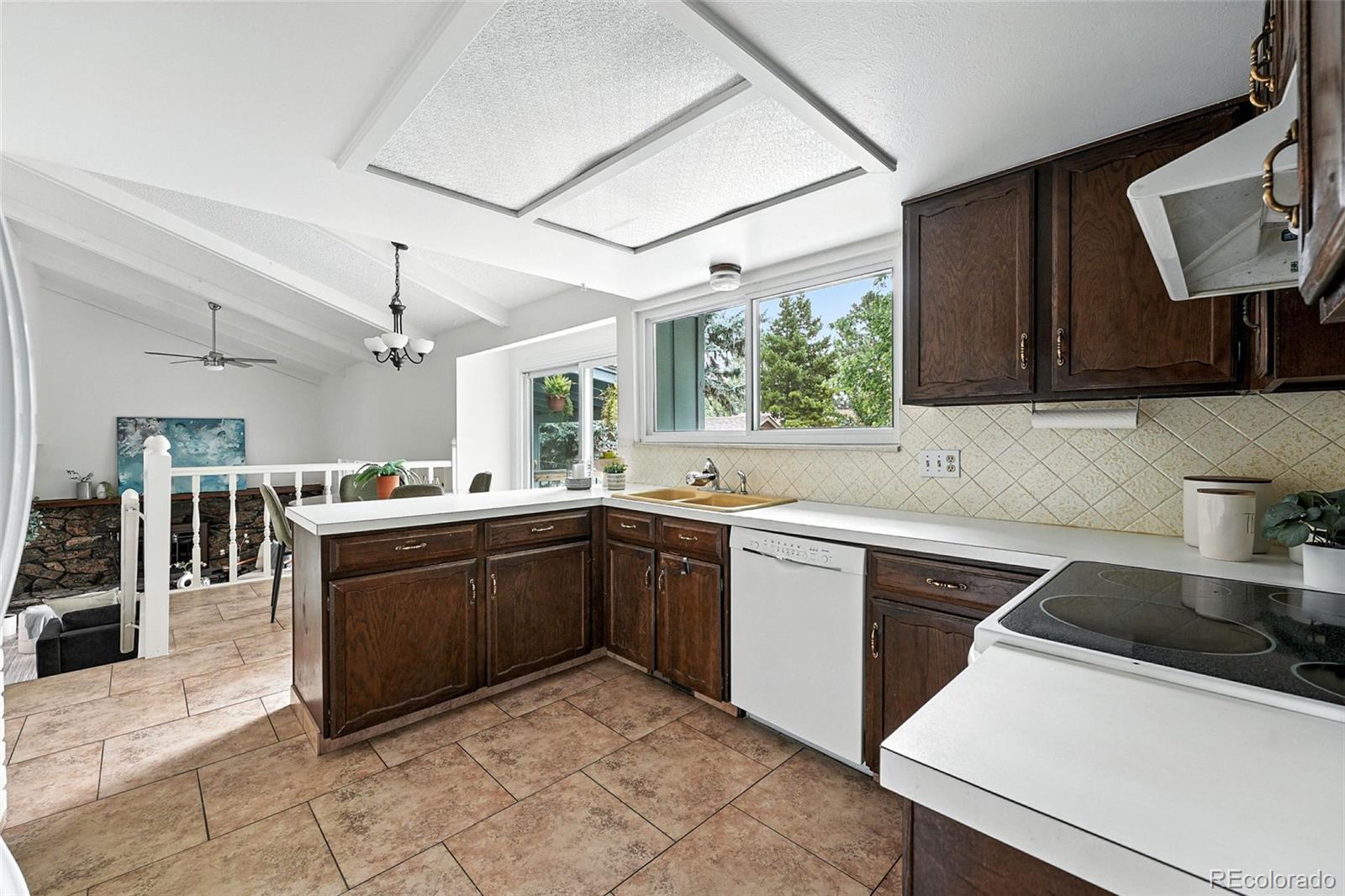 MLS Image #16 for 8764 e radcliff avenue,denver, Colorado