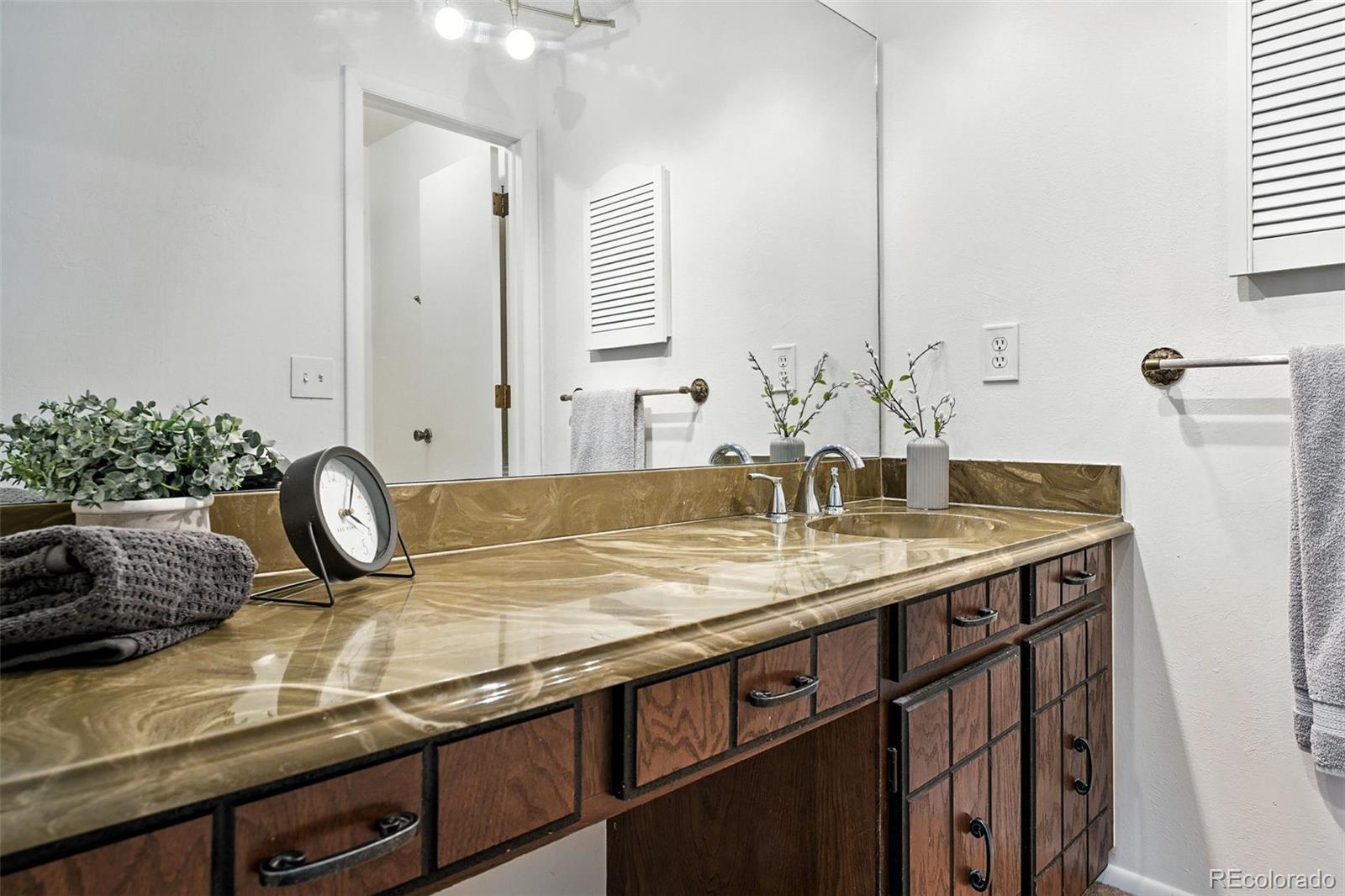MLS Image #33 for 8764 e radcliff avenue,denver, Colorado