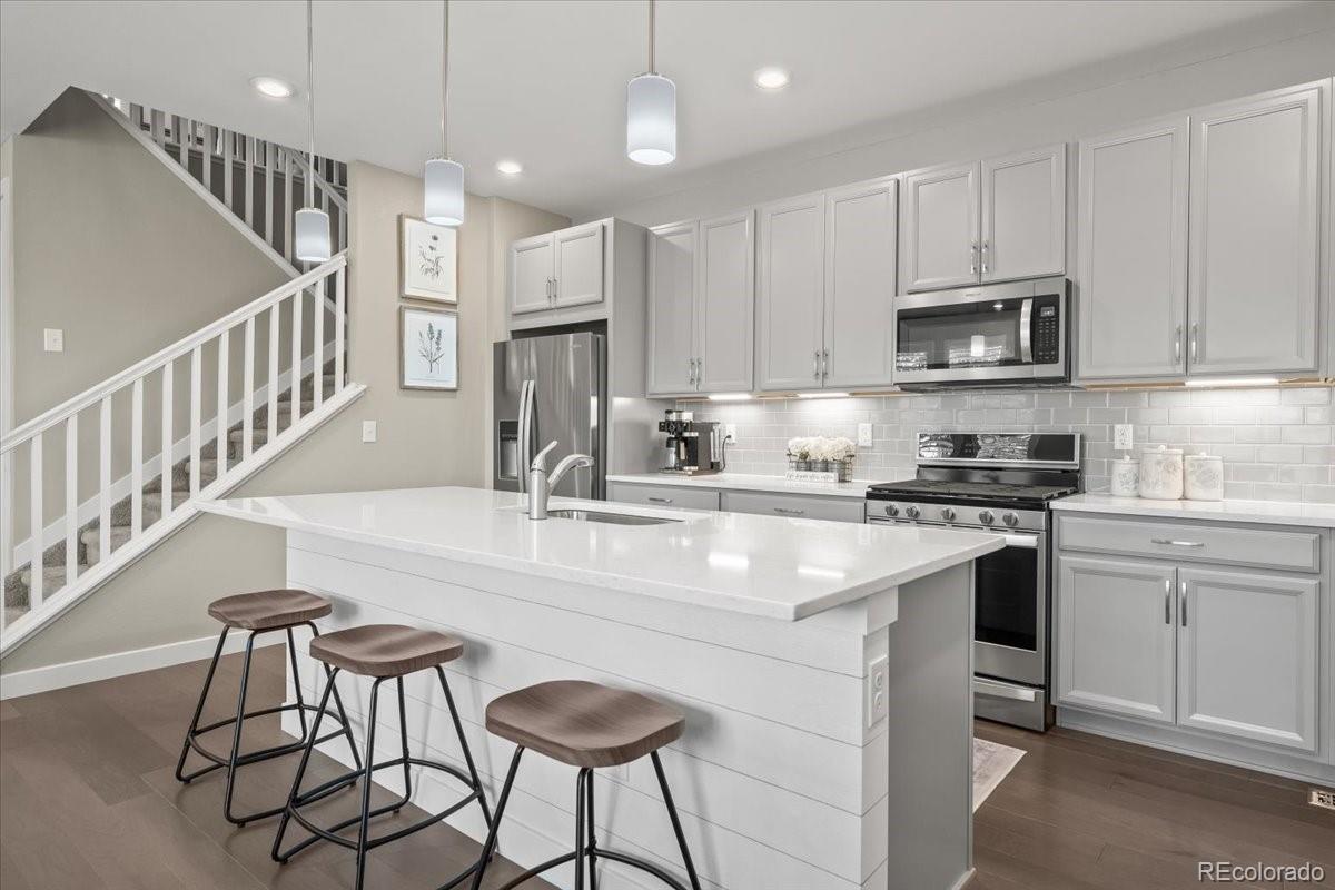 MLS Image #2 for 7633 s yakima court,aurora, Colorado