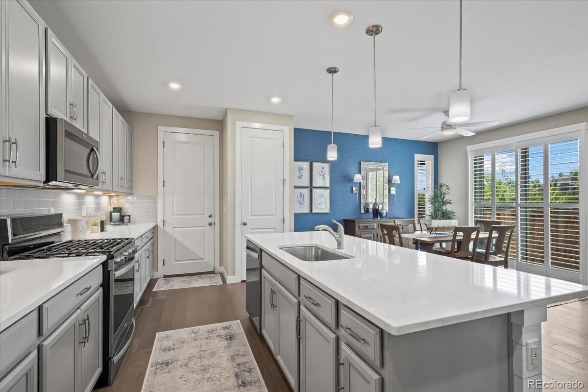 MLS Image #6 for 7633 s yakima court,aurora, Colorado