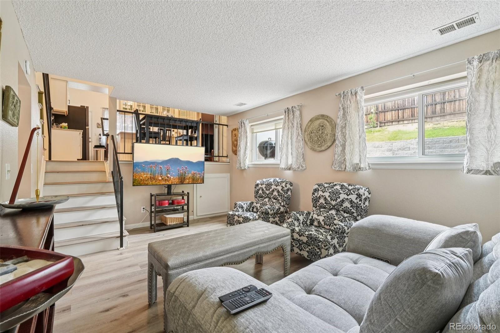 MLS Image #8 for 5725 s quatar court,centennial, Colorado