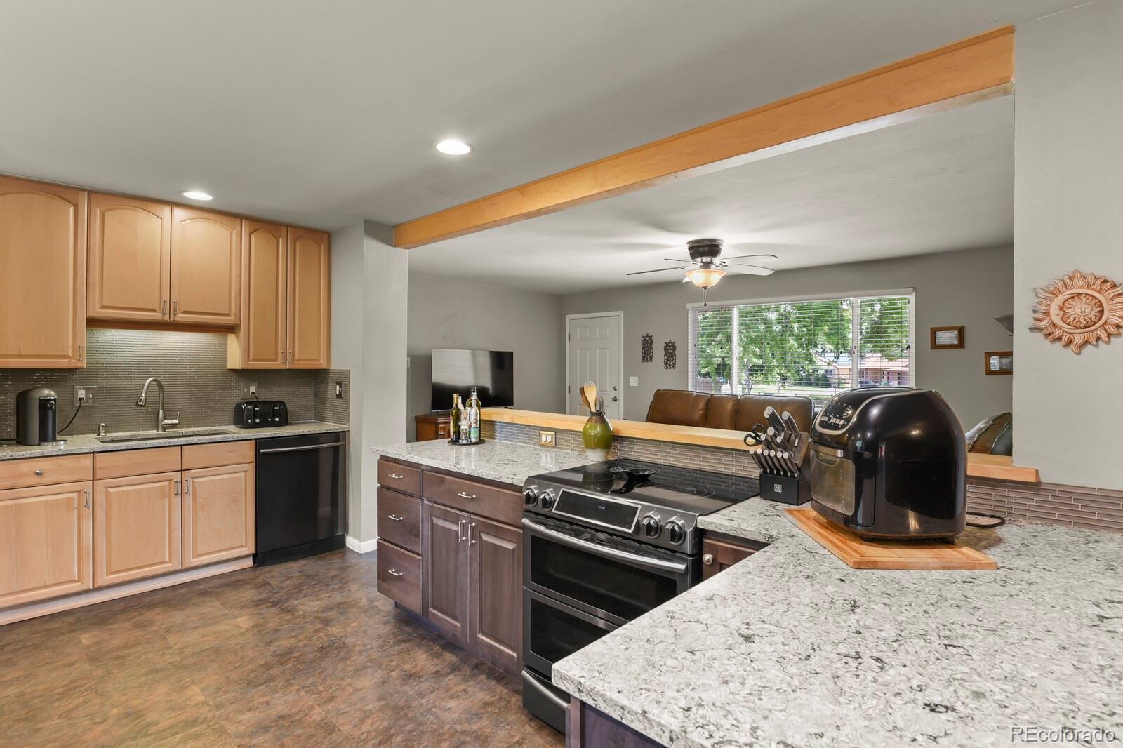 MLS Image #6 for 7197 s dahlia court,centennial, Colorado