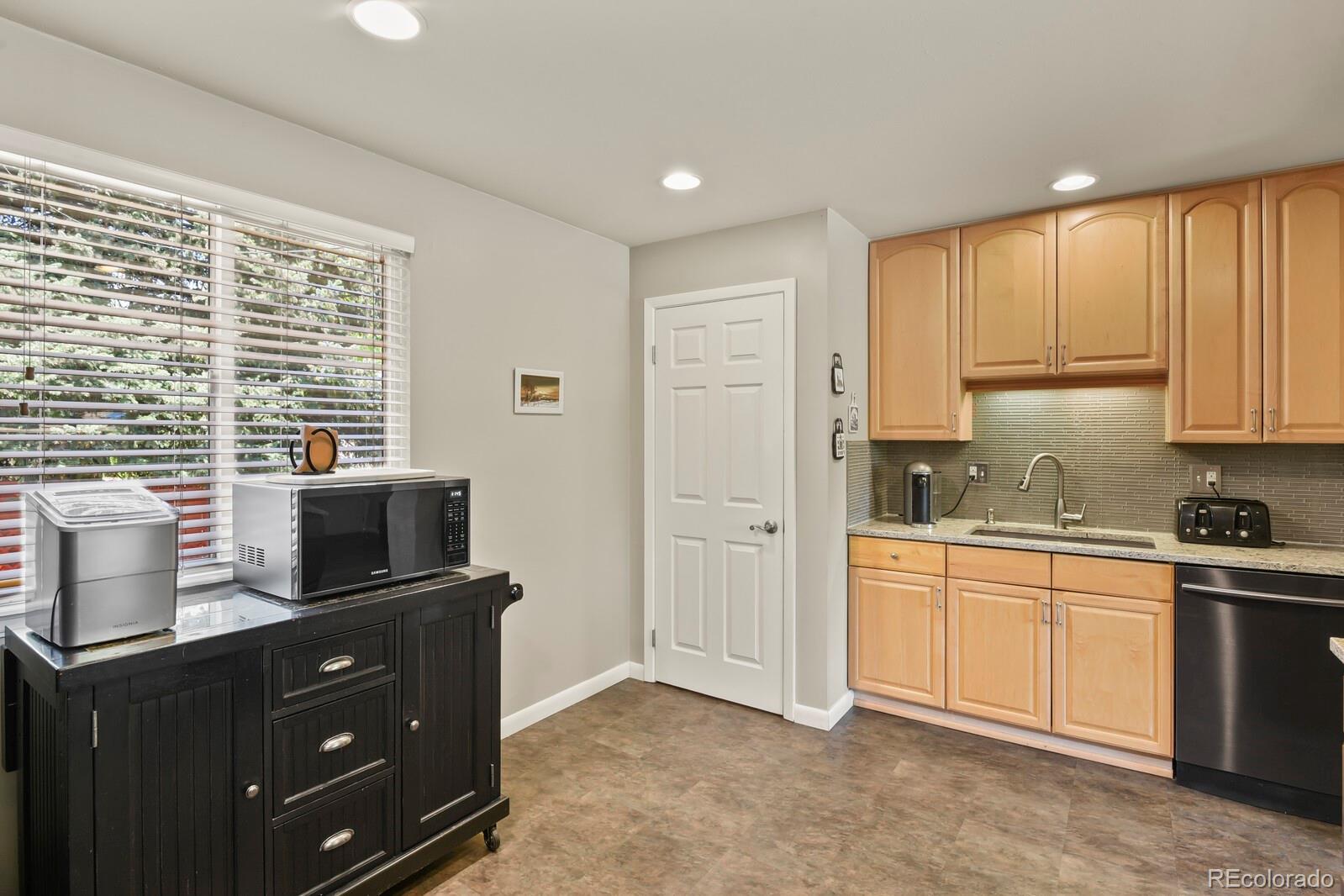 MLS Image #9 for 7197 s dahlia court,centennial, Colorado