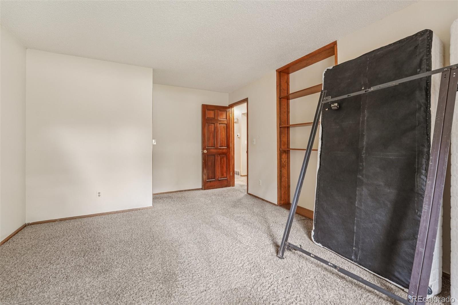 MLS Image #13 for 59 s eagle circle,aurora, Colorado