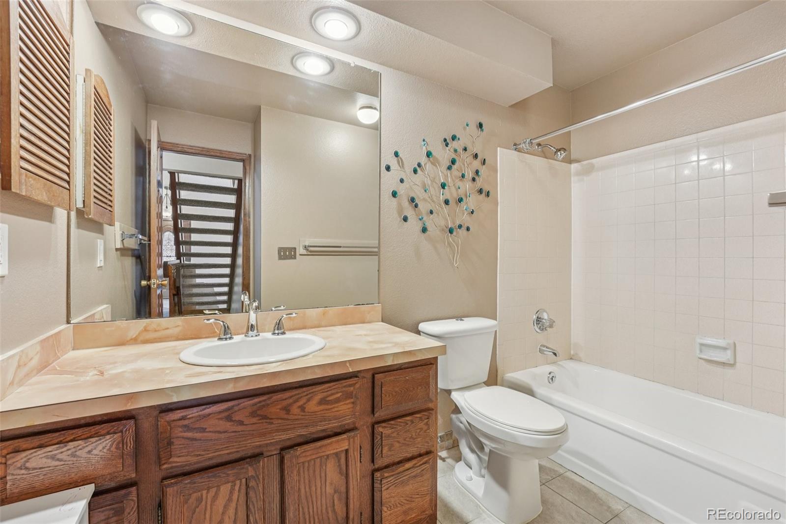 MLS Image #14 for 59 s eagle circle,aurora, Colorado