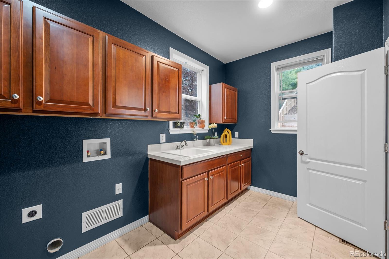 MLS Image #19 for 2550  shadecrest place,highlands ranch, Colorado