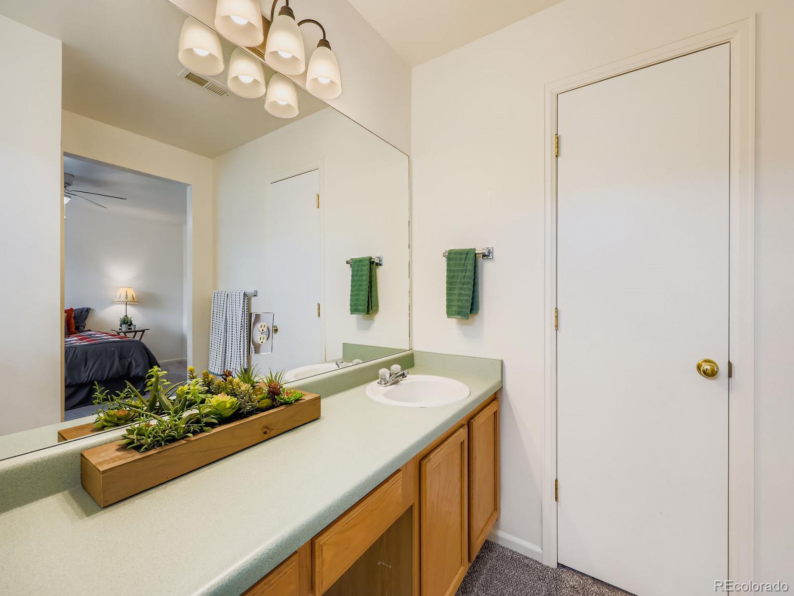 MLS Image #18 for 7040  bonnie brae lane,colorado springs, Colorado