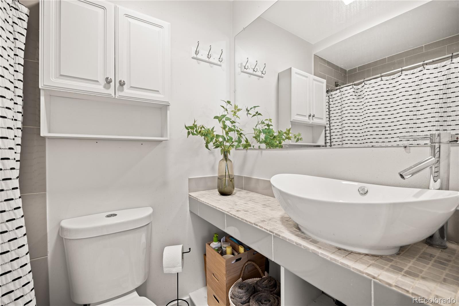 MLS Image #16 for 2597 s osceola street,denver, Colorado