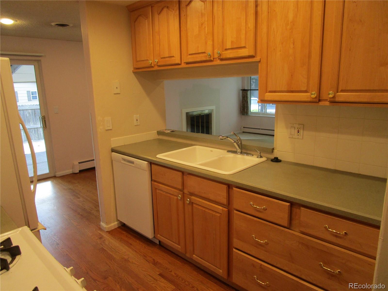 MLS Image #11 for 4  nome way,aurora, Colorado