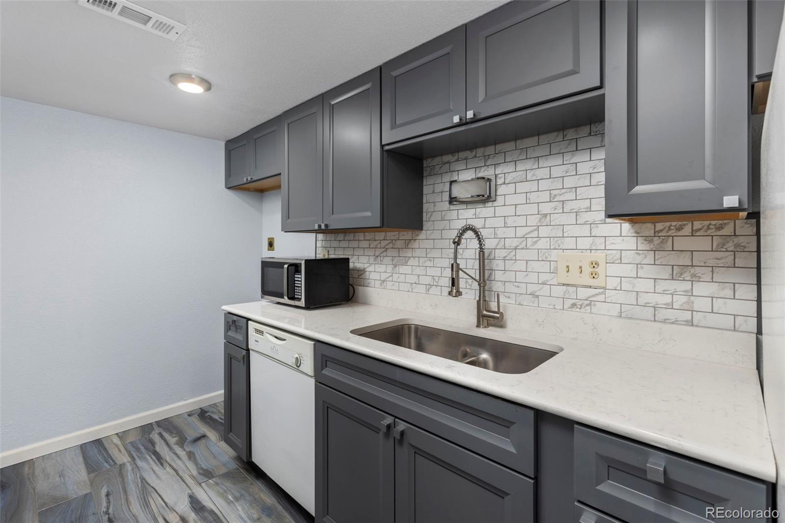 MLS Image #8 for 1220 s uvalda street,aurora, Colorado