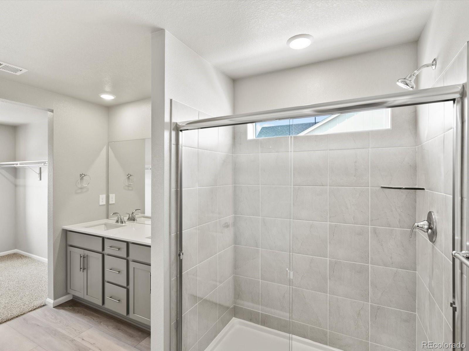 MLS Image #12 for 780 n tempe street,aurora, Colorado