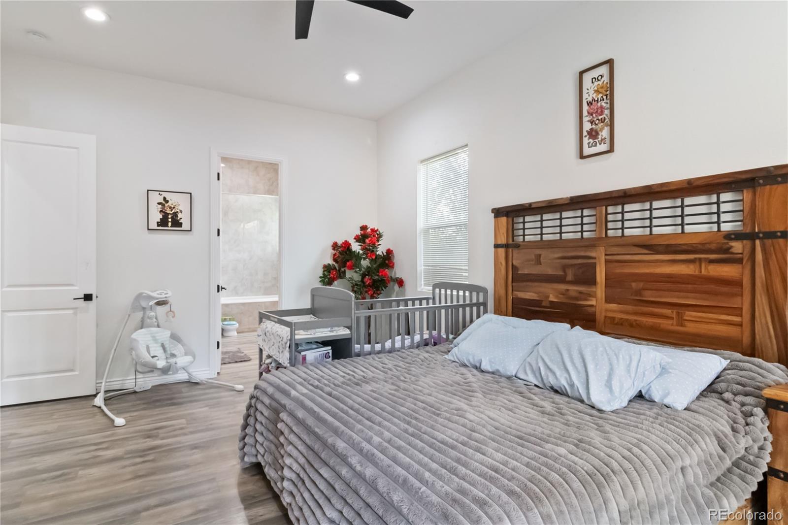 MLS Image #11 for 10197 e mississippi avenue,denver, Colorado