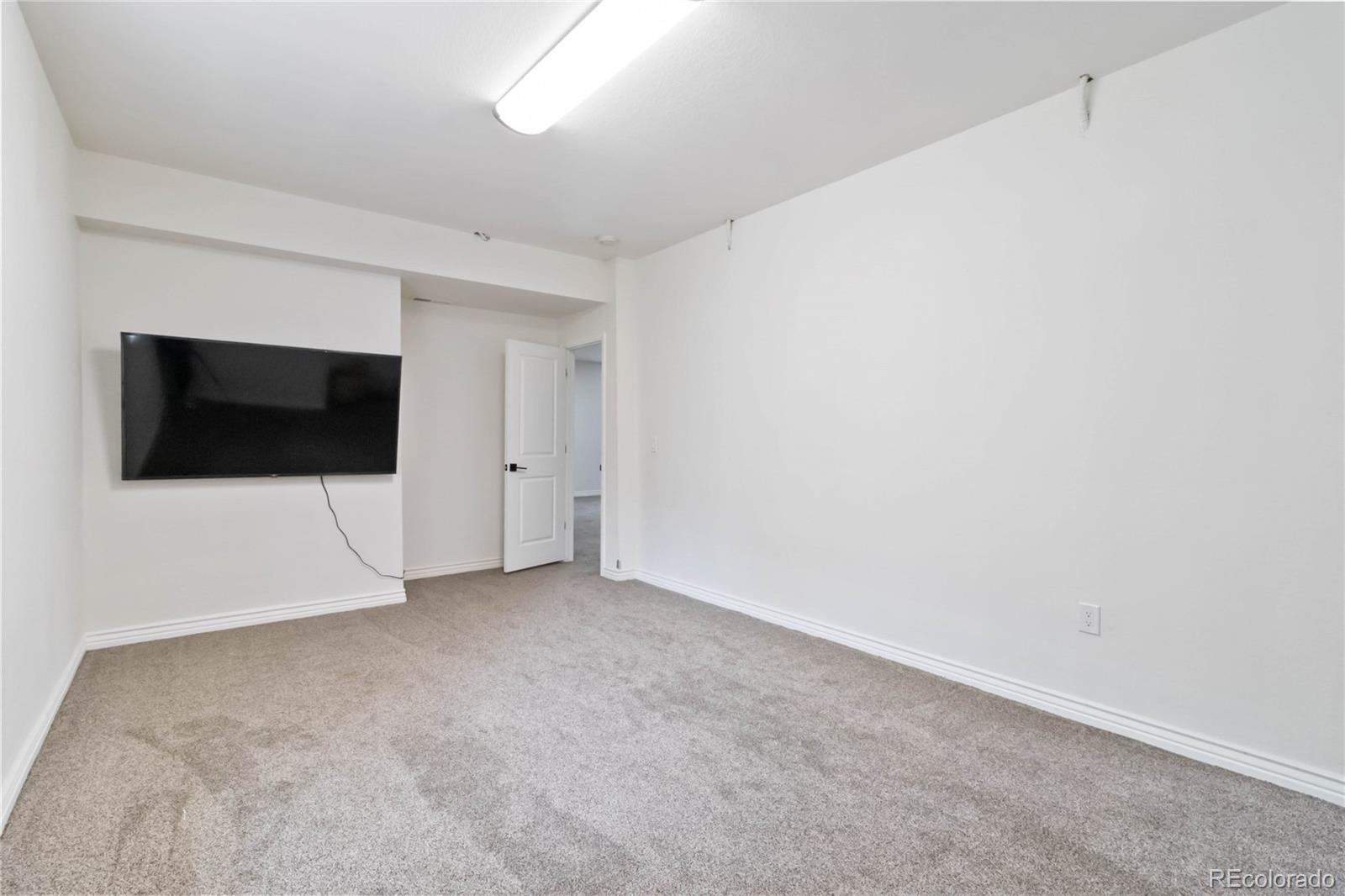 MLS Image #23 for 10197 e mississippi avenue,denver, Colorado