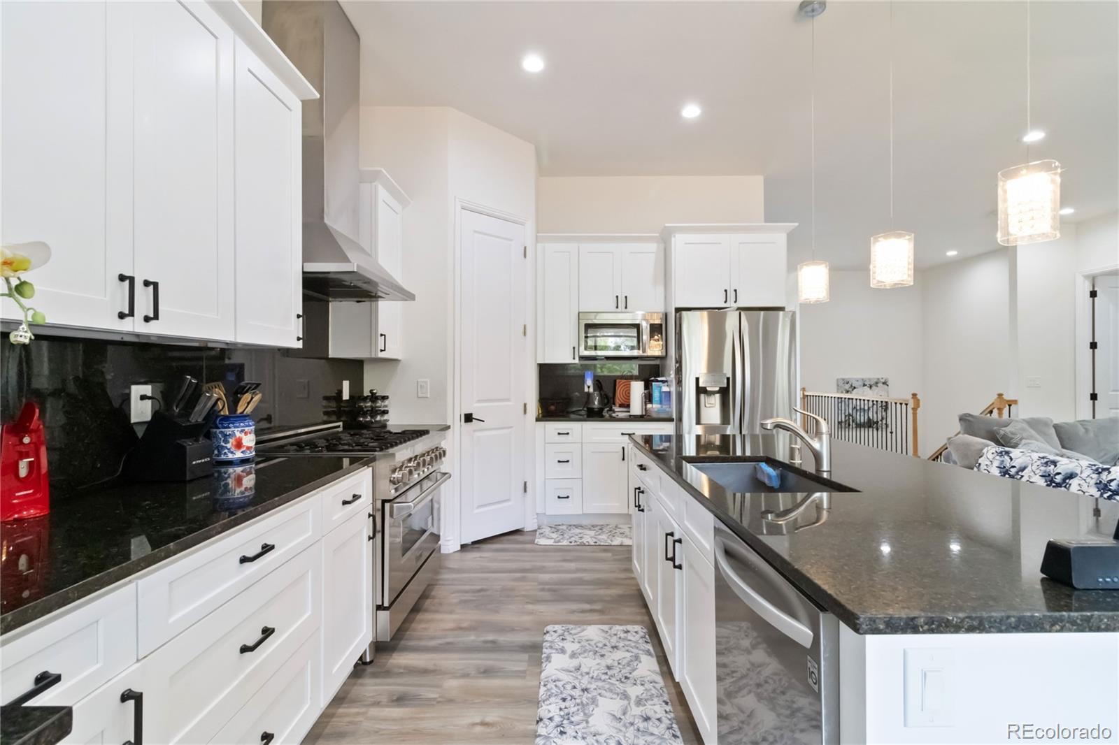 MLS Image #8 for 10197 e mississippi avenue,denver, Colorado