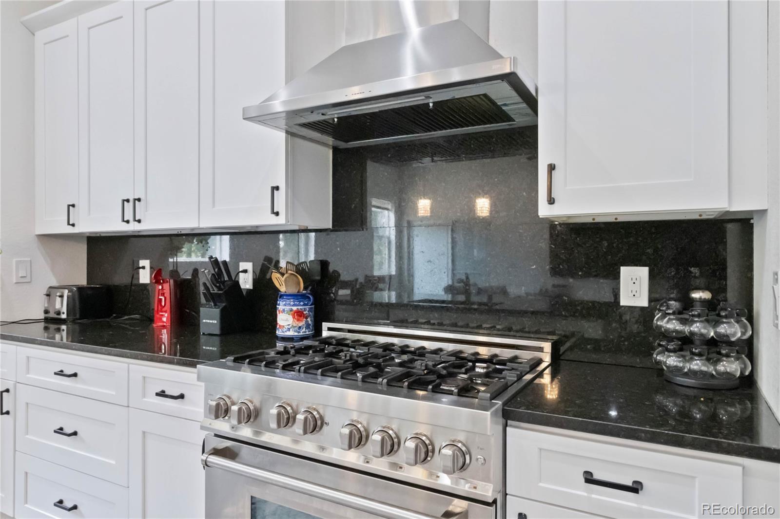 MLS Image #9 for 10197 e mississippi avenue,denver, Colorado