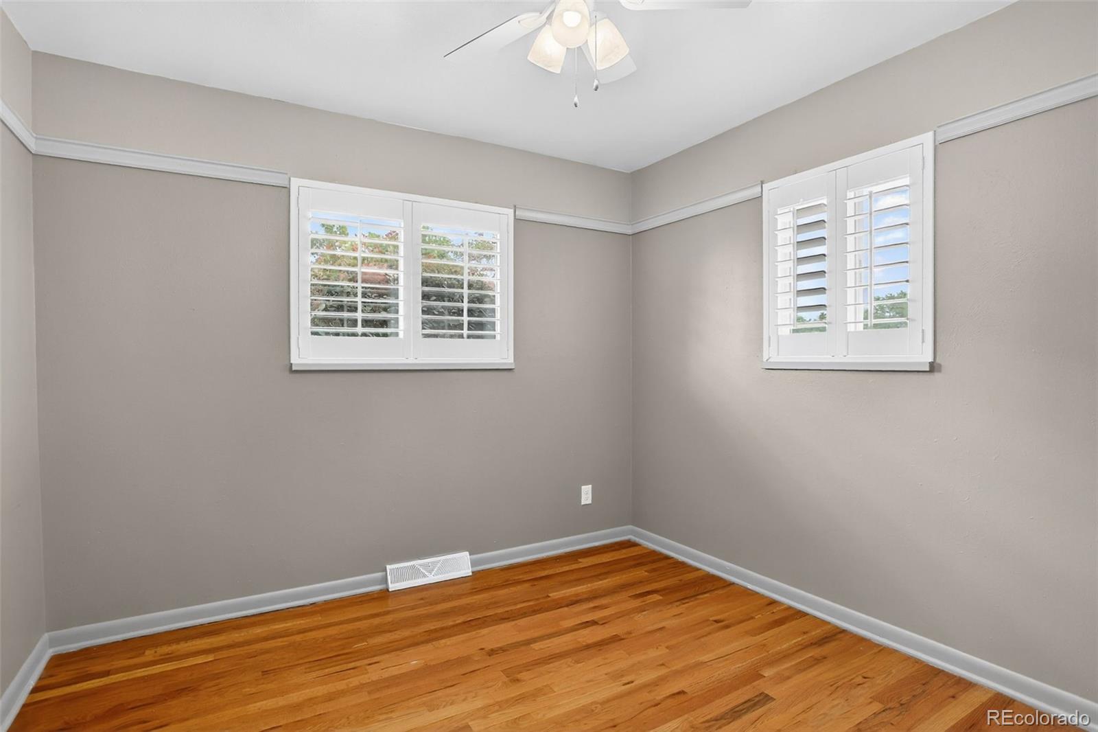 MLS Image #25 for 1040 w stanford place,englewood, Colorado