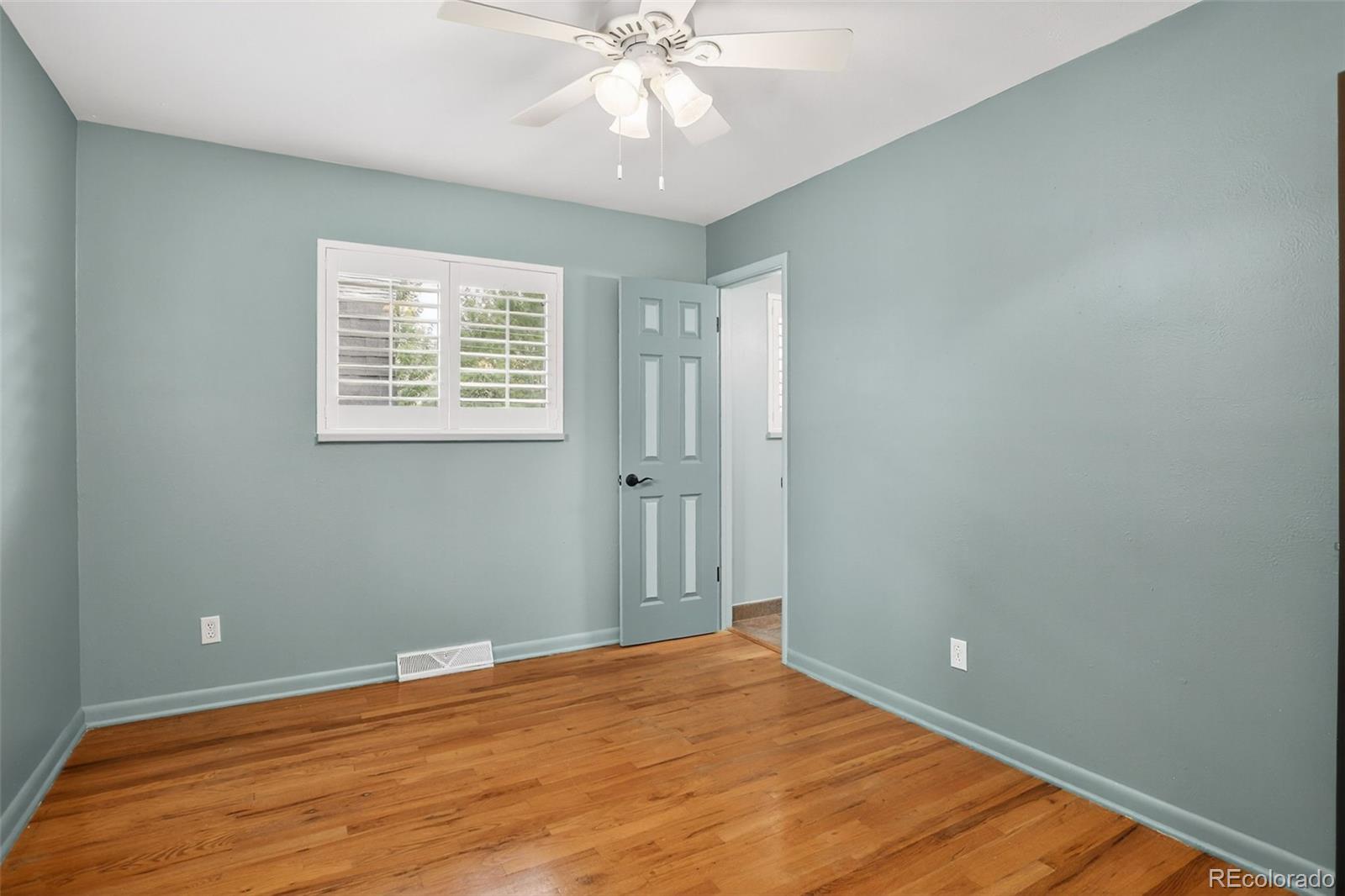 MLS Image #33 for 1040 w stanford place,englewood, Colorado