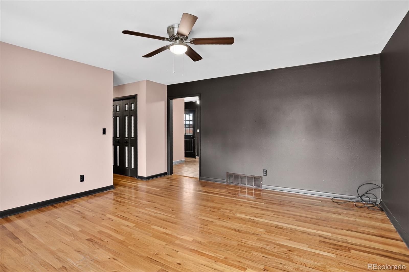 MLS Image #37 for 1040 w stanford place,englewood, Colorado
