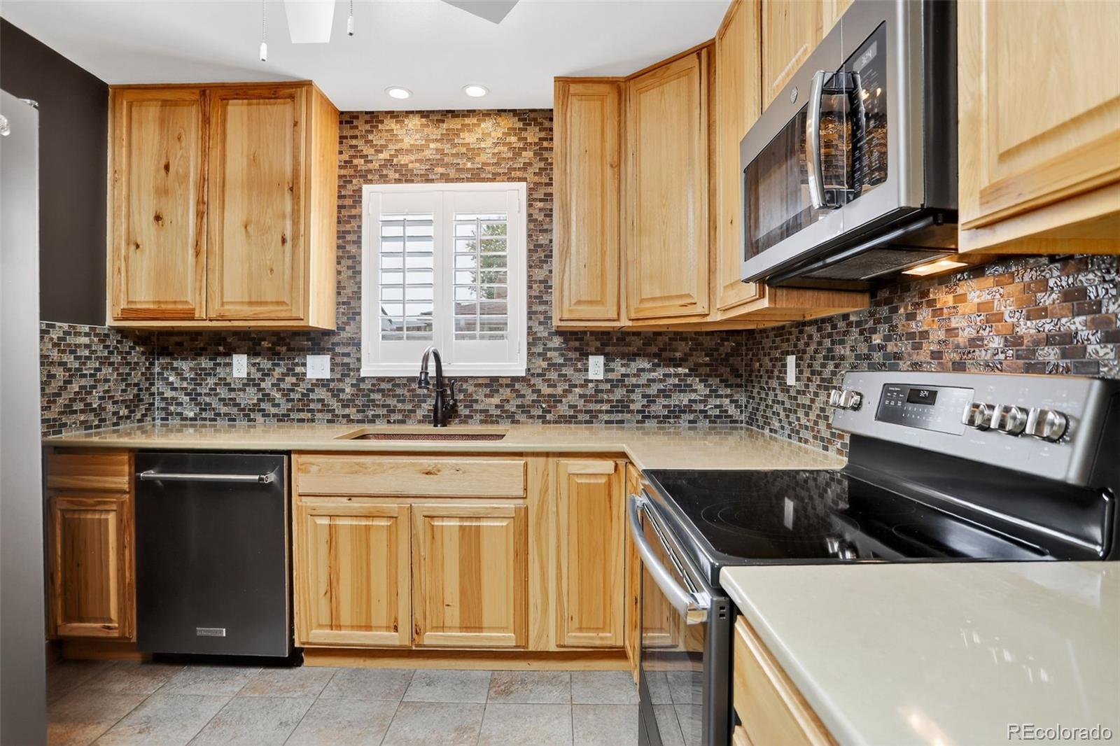 MLS Image #7 for 1040 w stanford place,englewood, Colorado