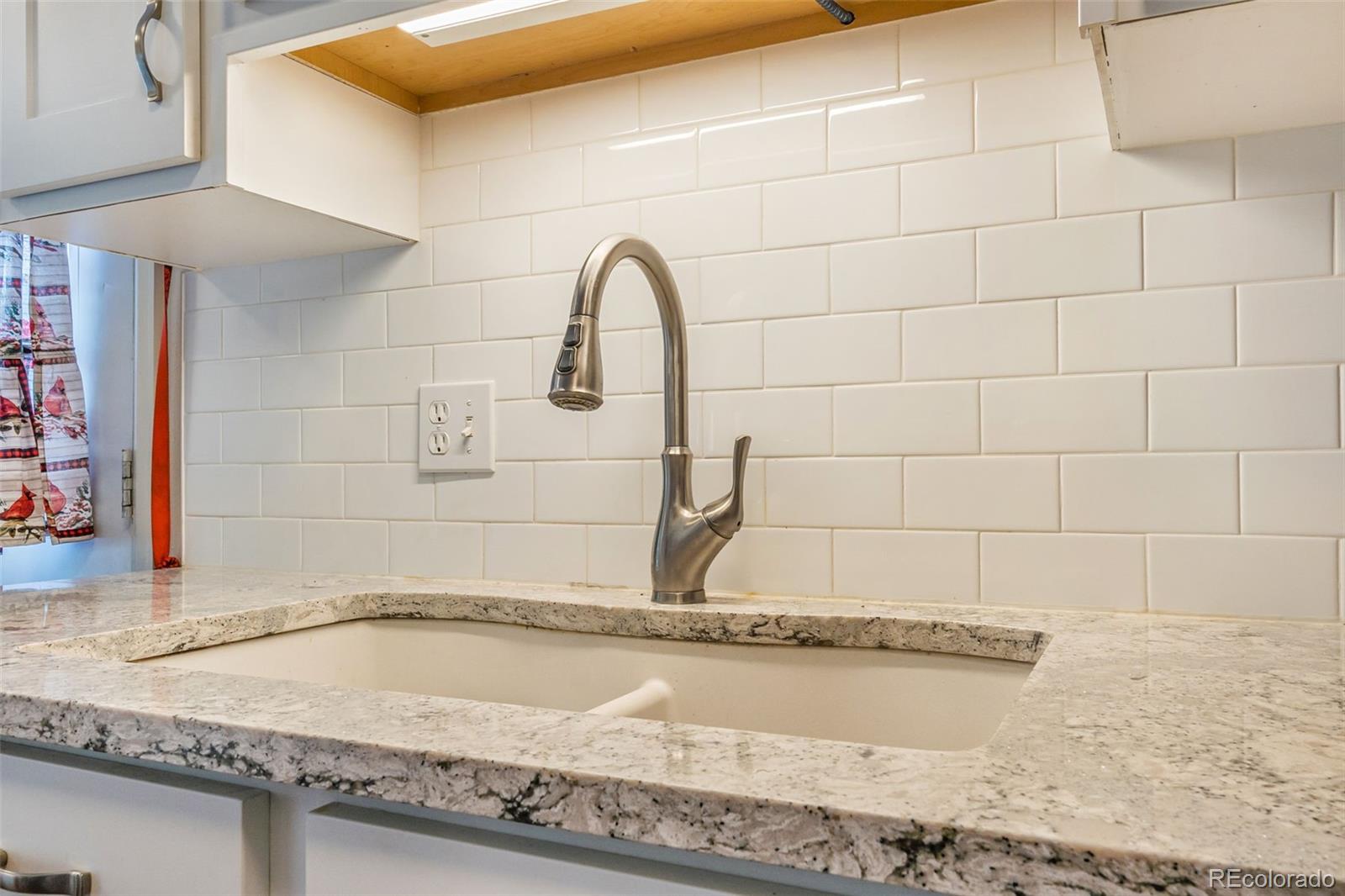 MLS Image #11 for 1557 s owens street,denver, Colorado