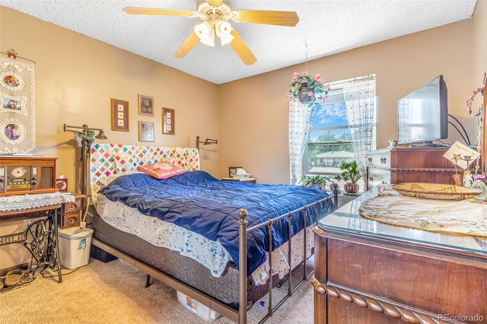 MLS Image #15 for 1557 s owens street,denver, Colorado