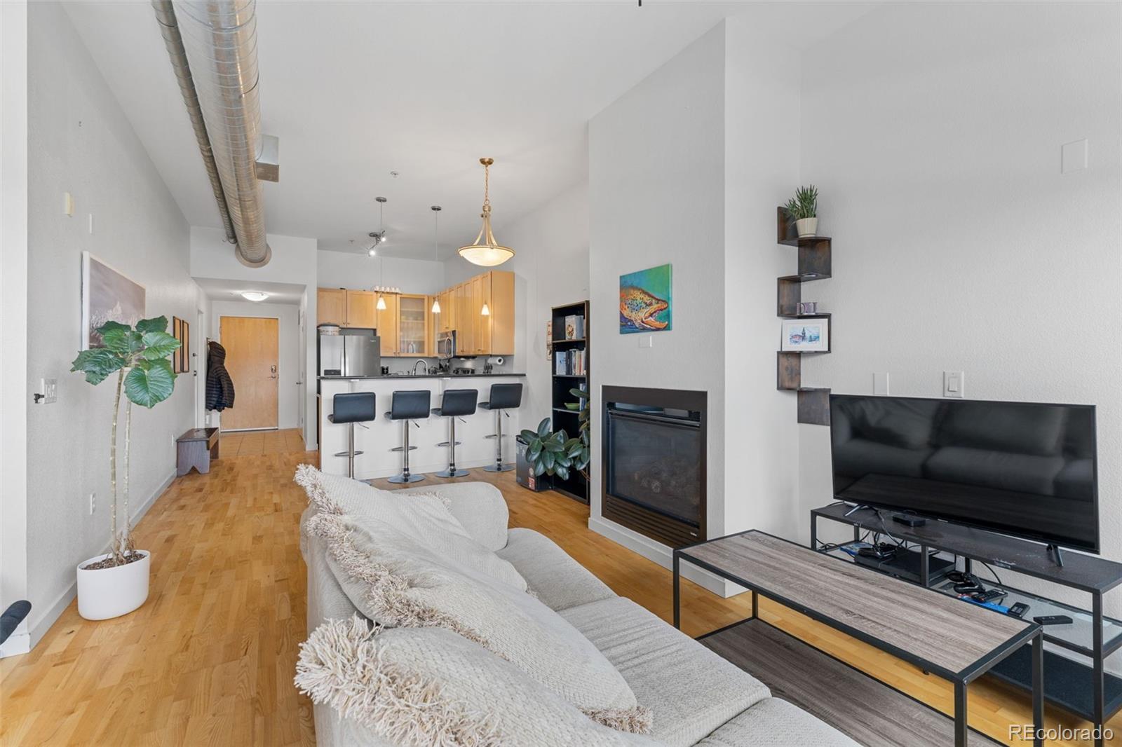 MLS Image #11 for 1555  central street,denver, Colorado