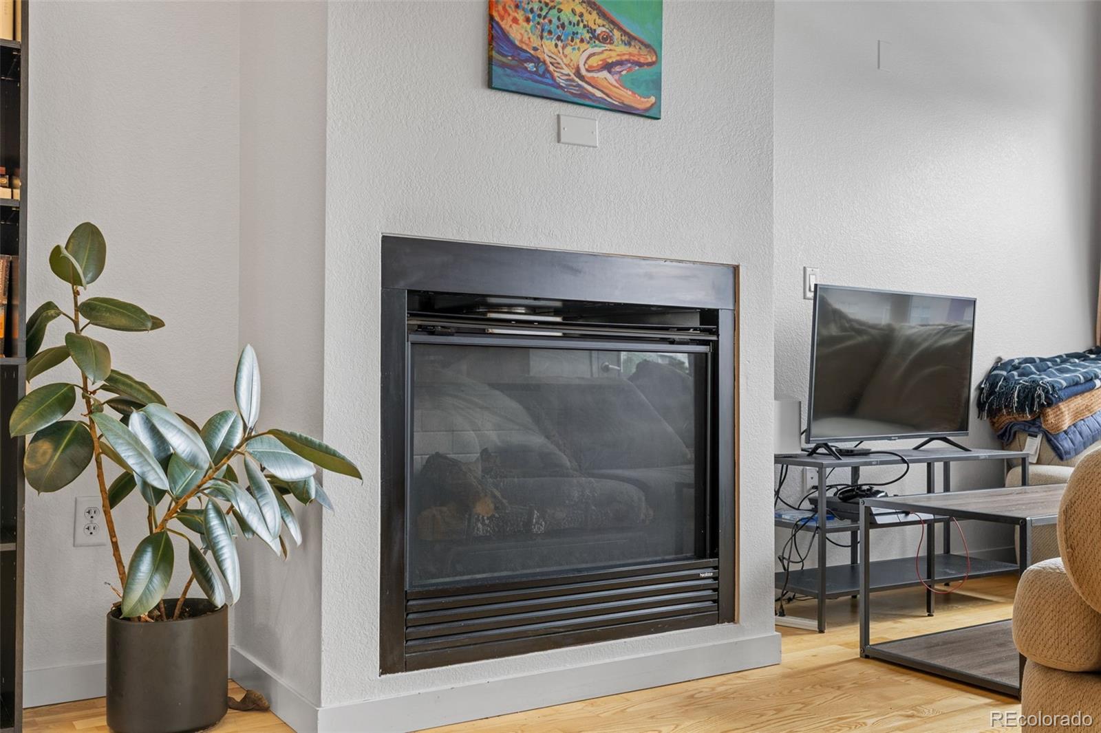 MLS Image #13 for 1555  central street,denver, Colorado