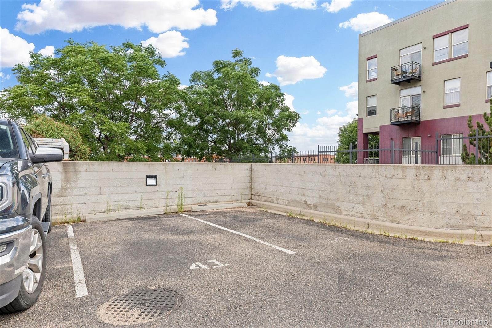 MLS Image #32 for 1555  central street,denver, Colorado