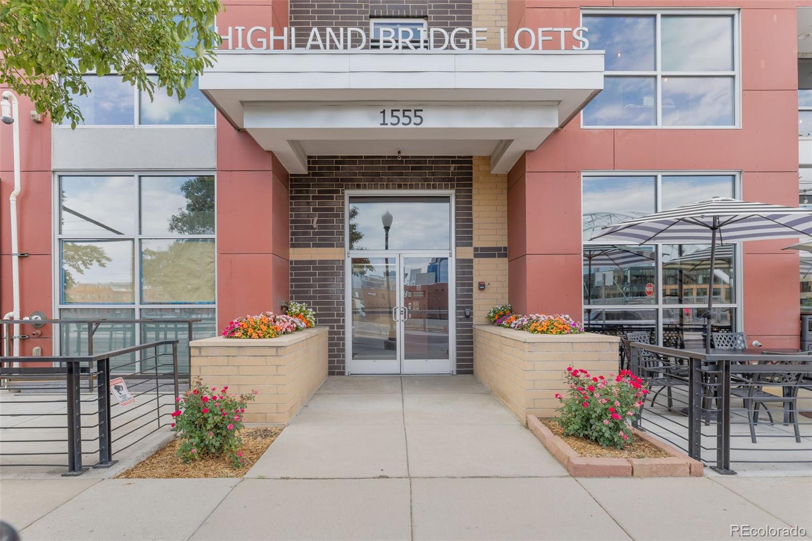 MLS Image #5 for 1555  central street,denver, Colorado