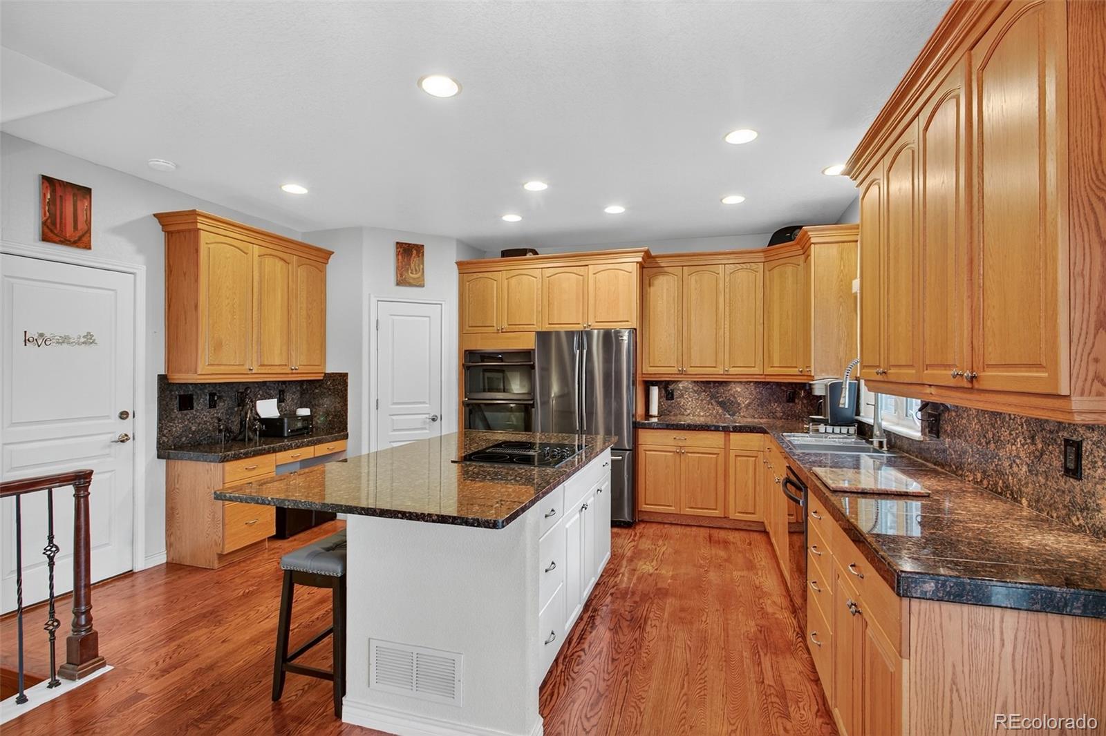 MLS Image #11 for 12056 e lake circle,greenwood village, Colorado