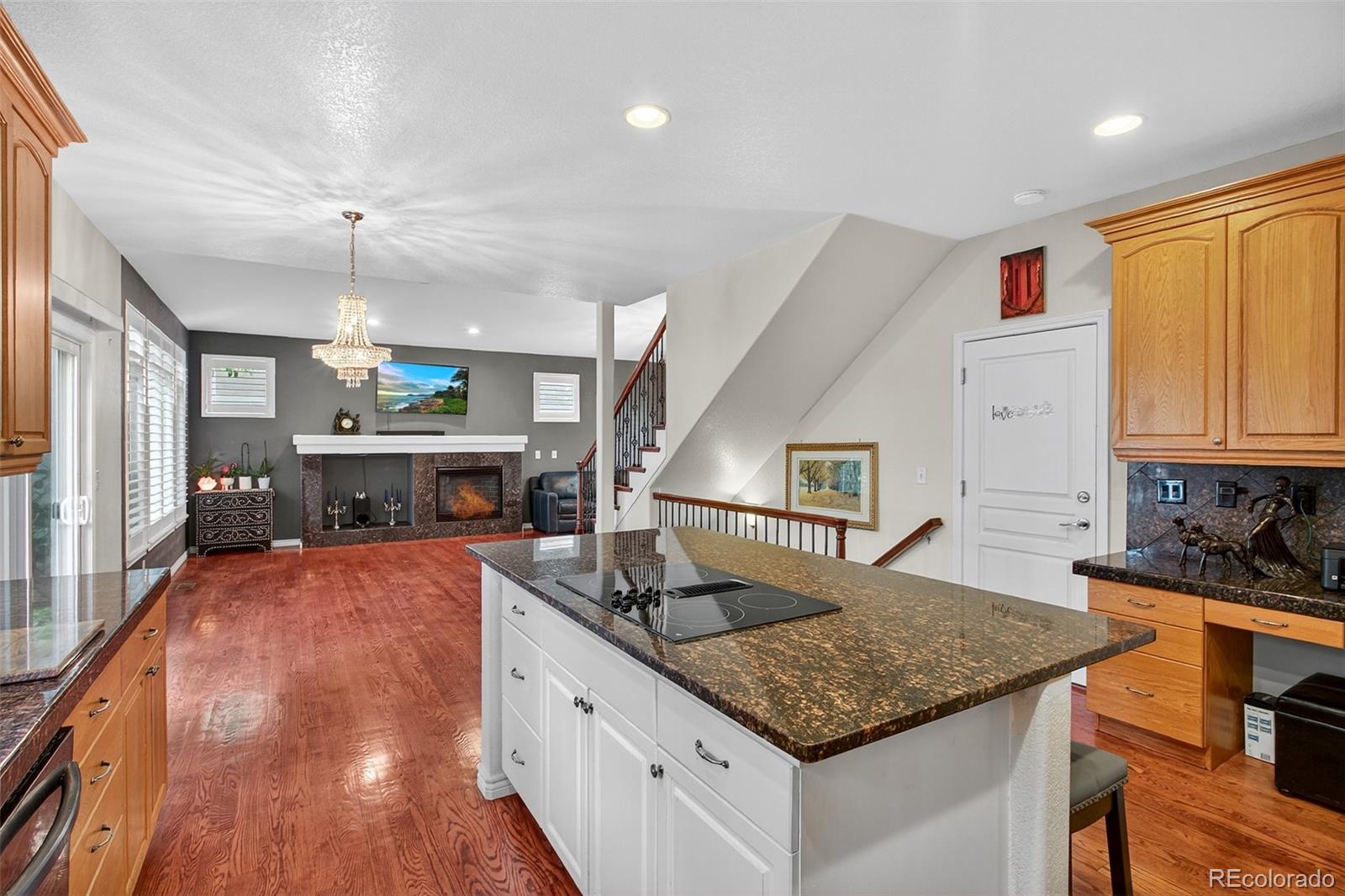 MLS Image #14 for 12056 e lake circle,greenwood village, Colorado