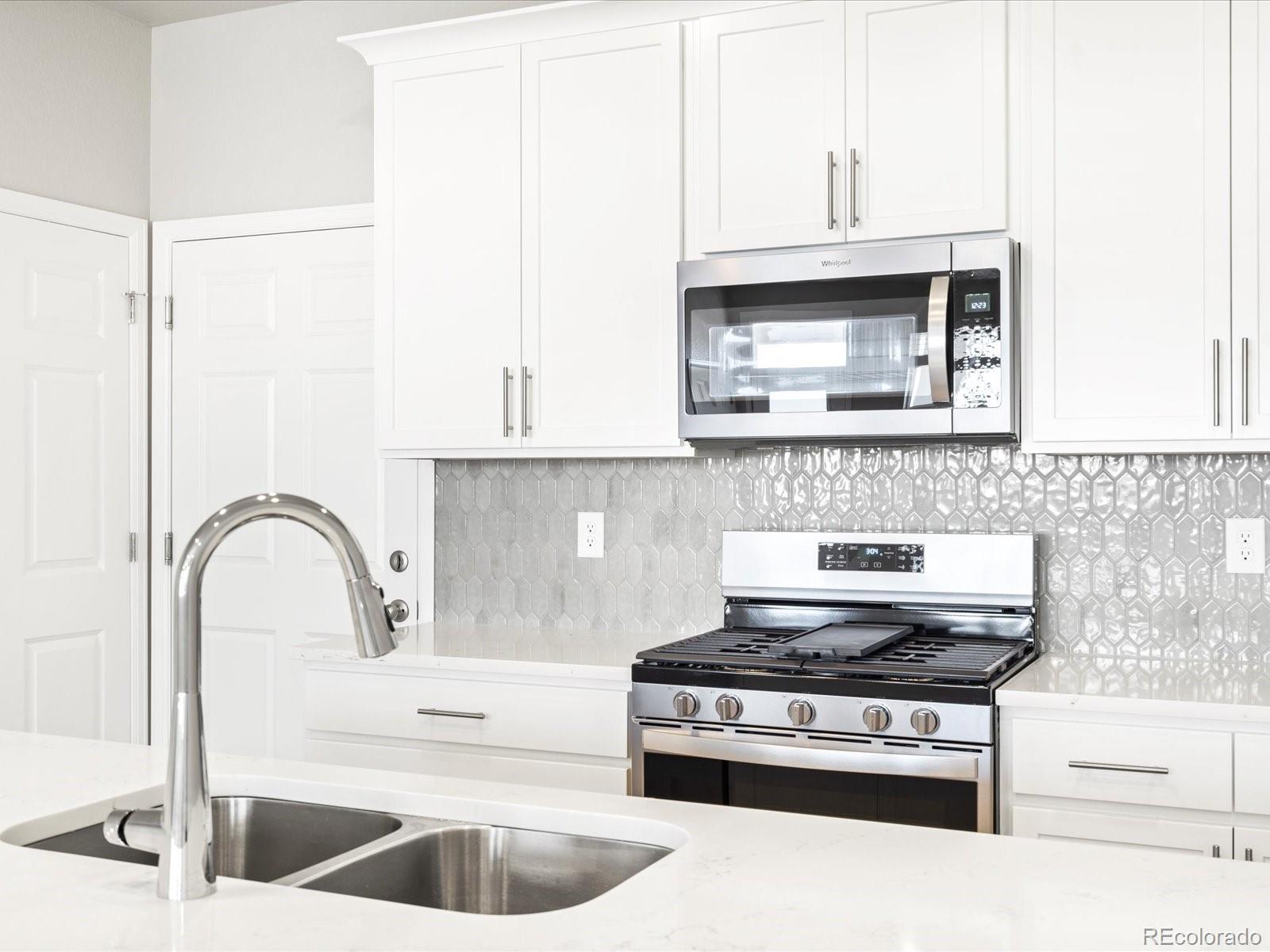 CMA Image for 792 N Tempe Street,Aurora, Colorado