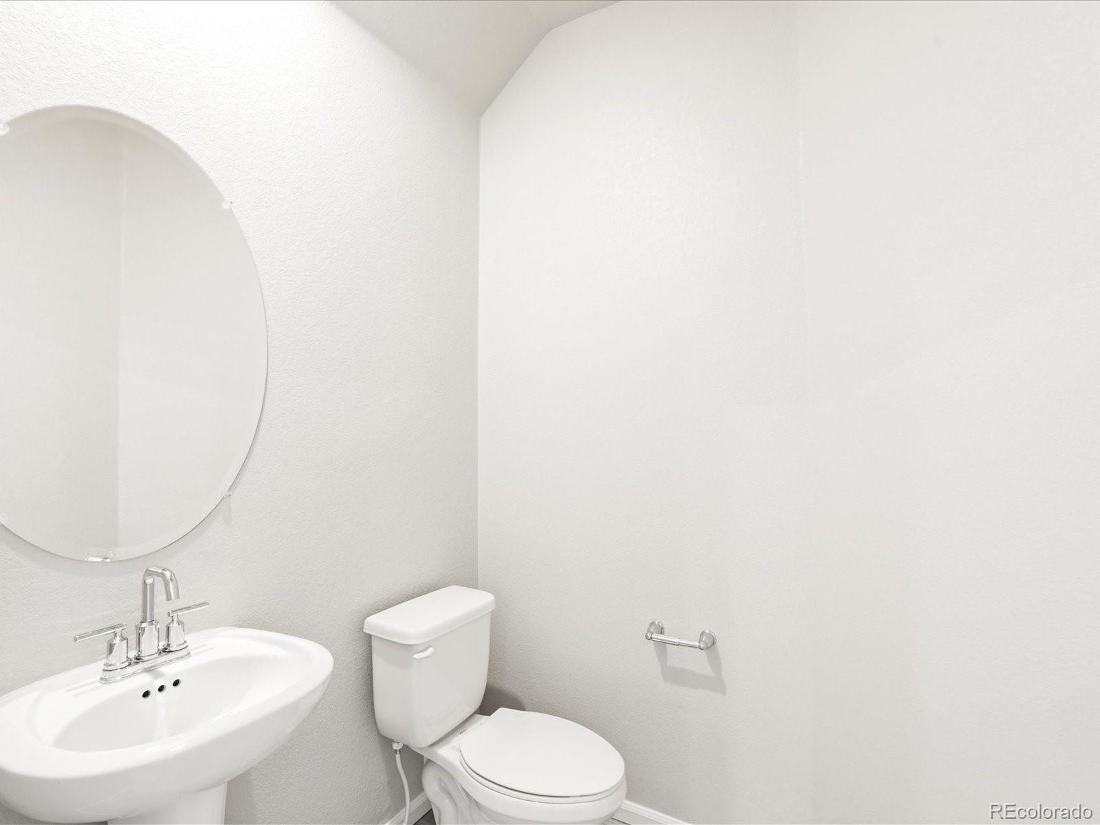 MLS Image #7 for 792 n tempe street,aurora, Colorado
