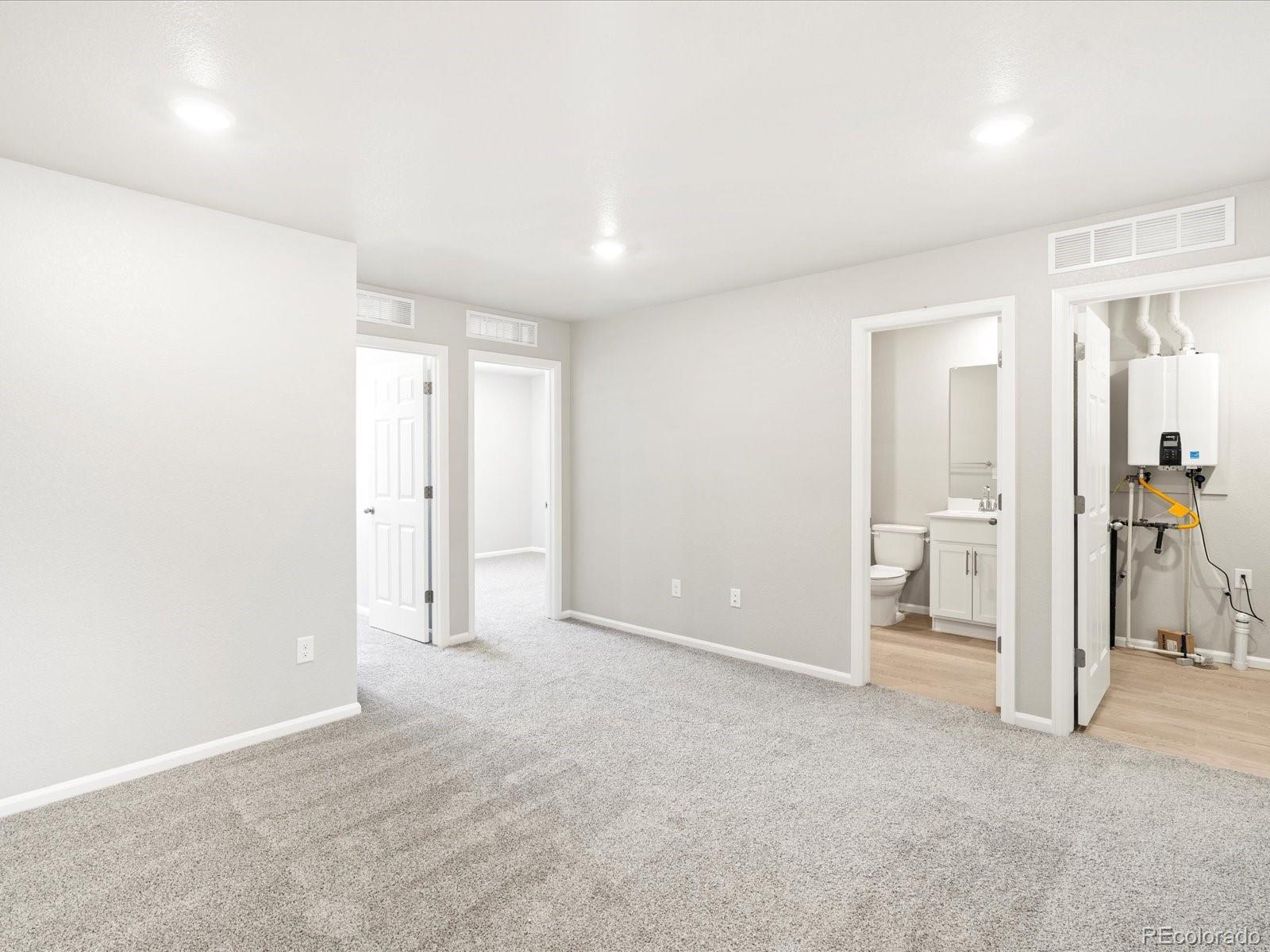 MLS Image #8 for 792 n tempe street,aurora, Colorado