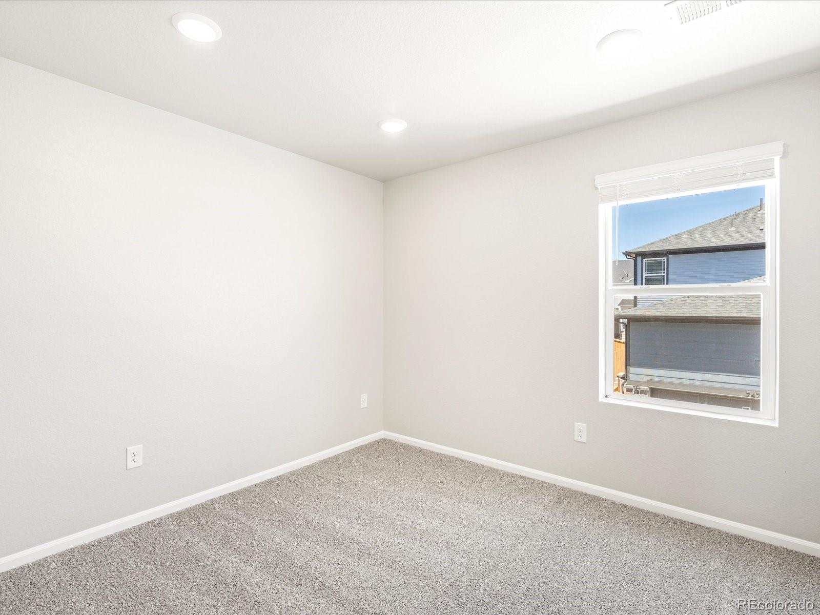 MLS Image #9 for 792 n tempe street,aurora, Colorado