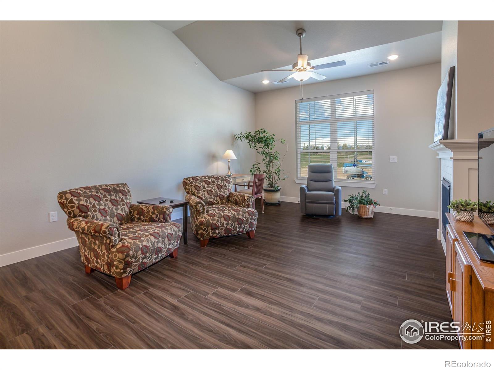 MLS Image #5 for 235  high point drive,longmont, Colorado