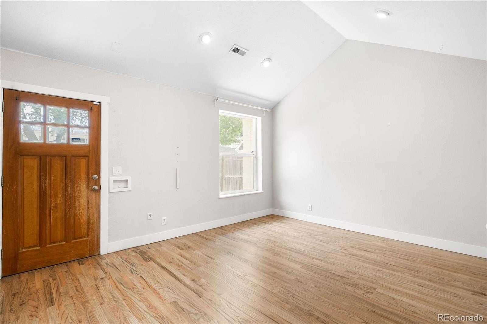 MLS Image #10 for 2843 n columbine street,denver, Colorado