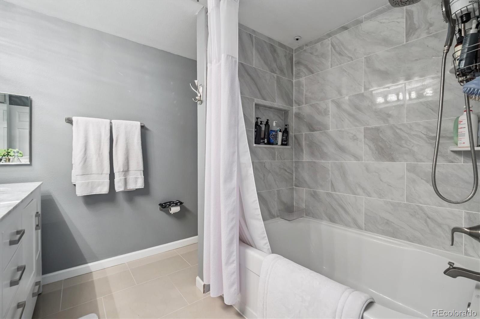MLS Image #13 for 7413 s quail circle 1422,littleton, Colorado