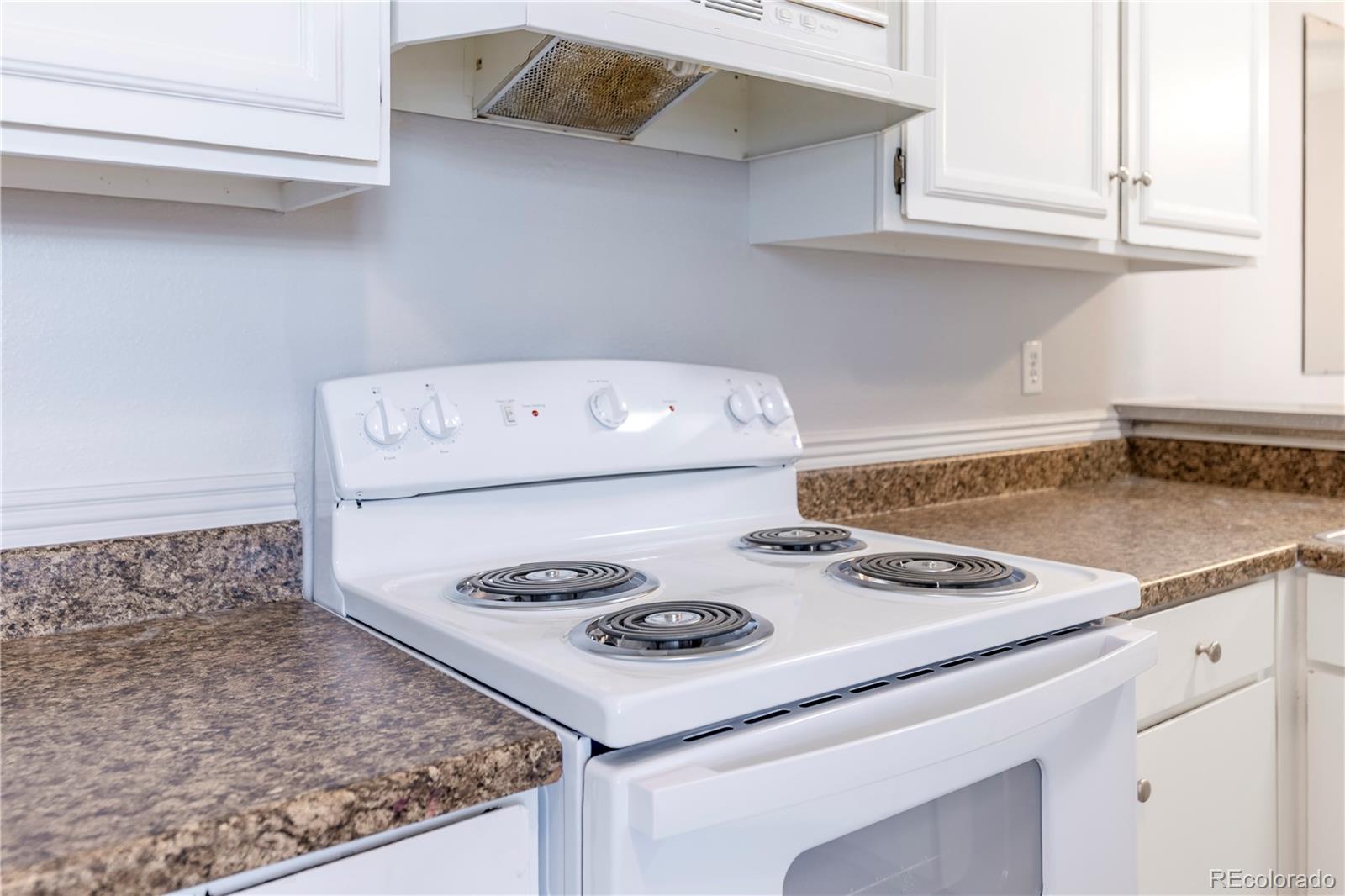 MLS Image #16 for 2365 e geddes avenue,littleton, Colorado