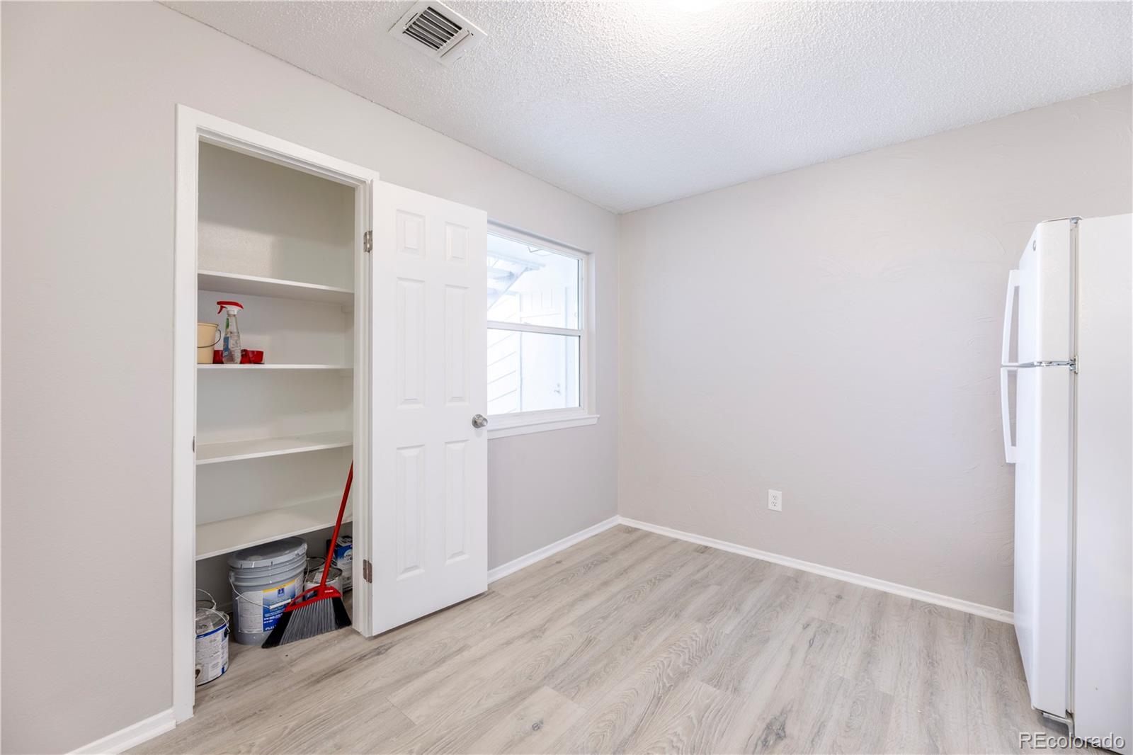 MLS Image #17 for 2365 e geddes avenue,littleton, Colorado