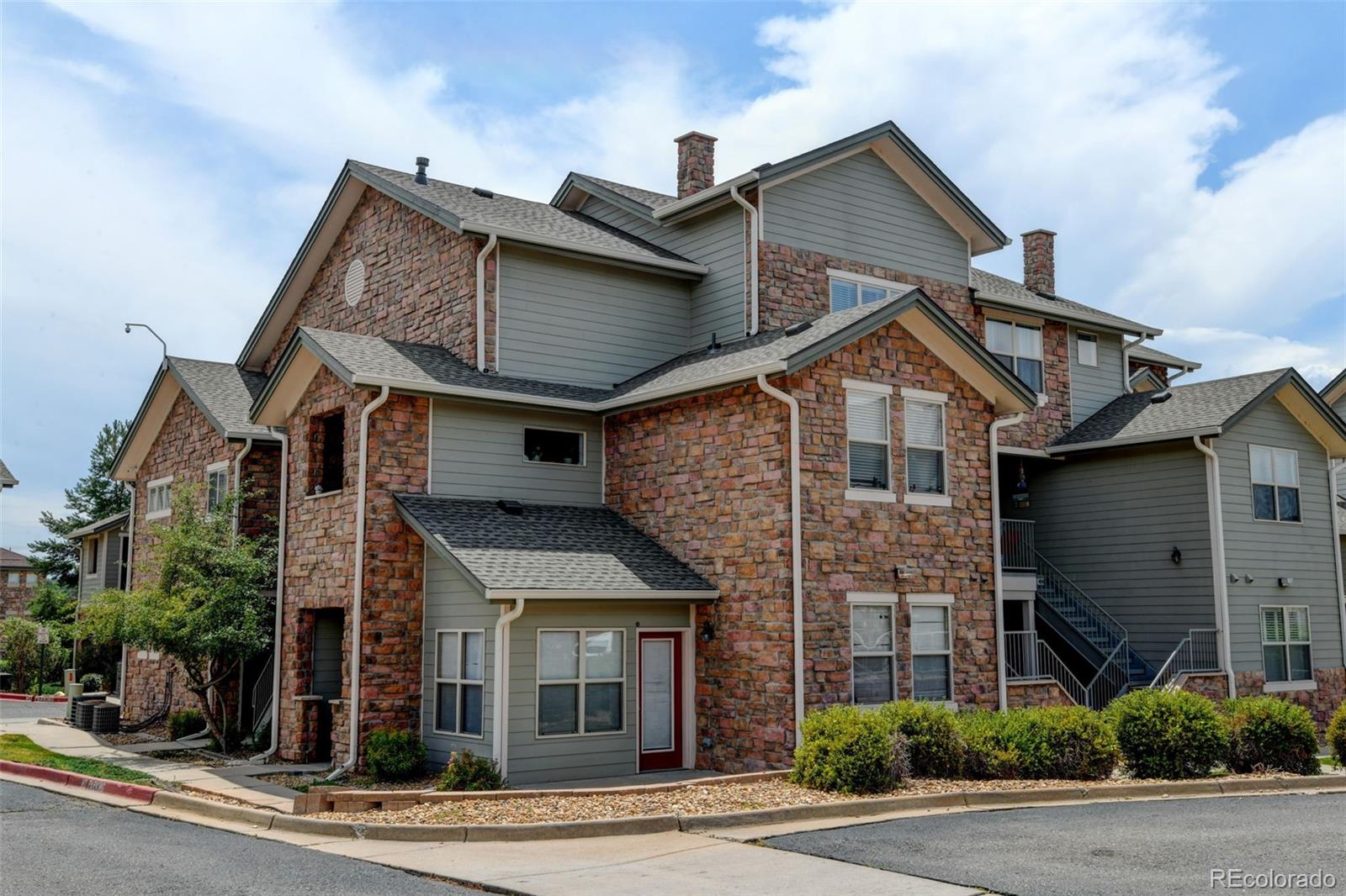 MLS Image #2 for 2542 s bahama circle,aurora, Colorado