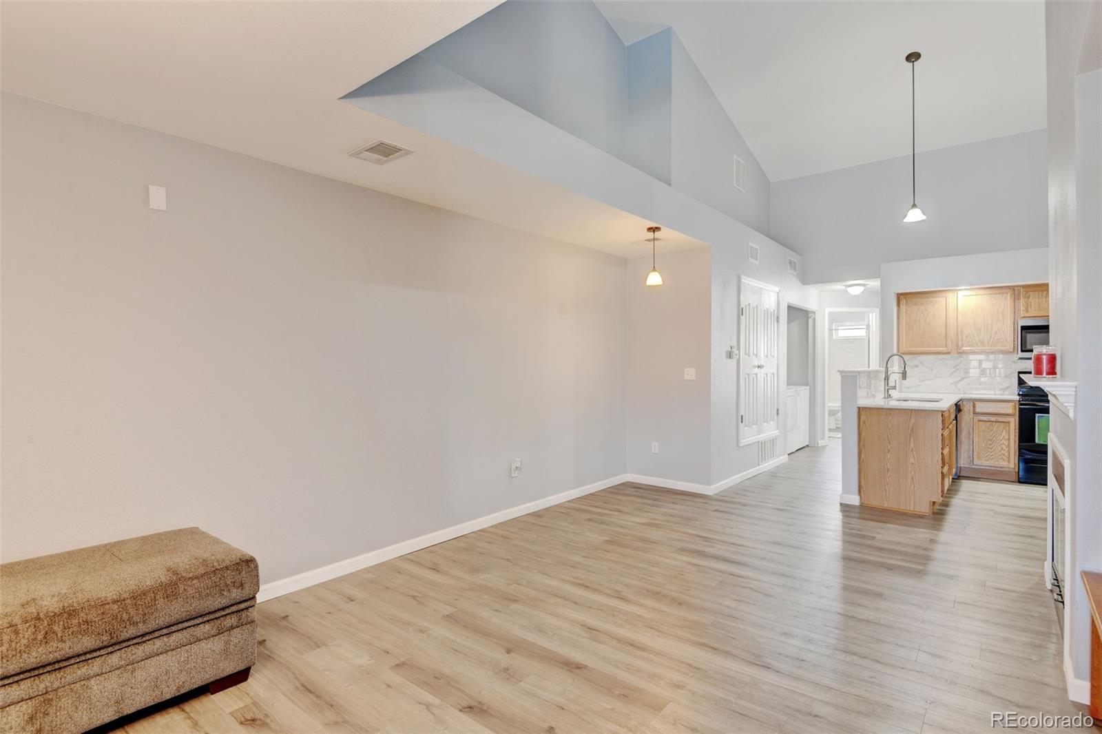 MLS Image #5 for 2542 s bahama circle,aurora, Colorado