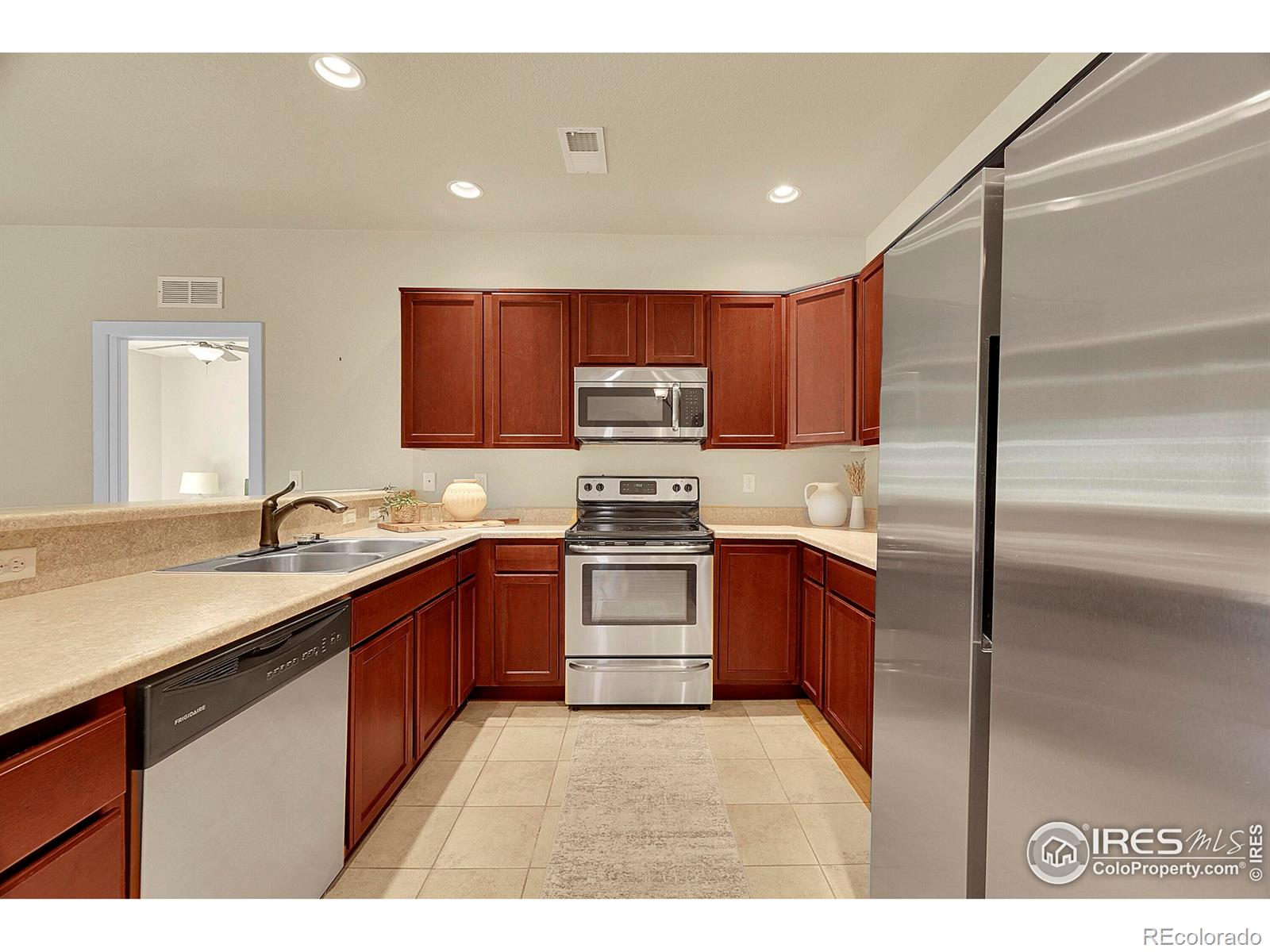 MLS Image #5 for 4955  hahns peak drive,loveland, Colorado