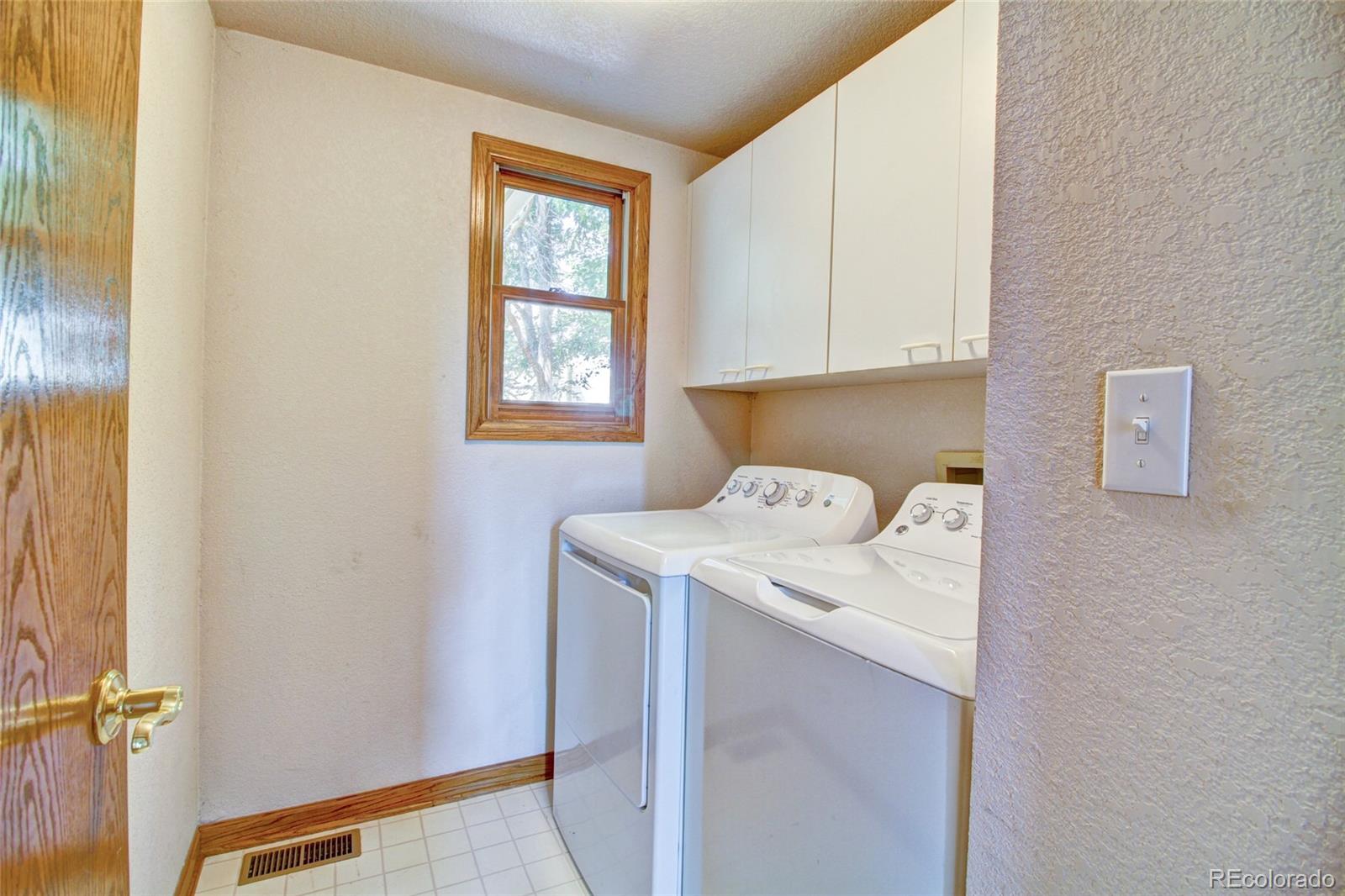 MLS Image #12 for 14351 w 56th place,arvada, Colorado