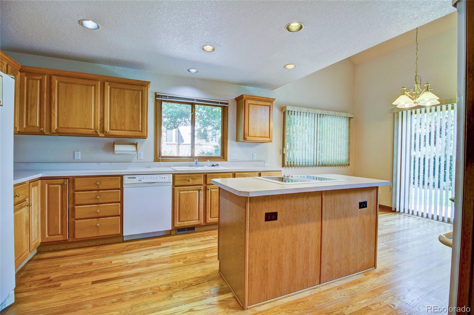 MLS Image #8 for 14351 w 56th place,arvada, Colorado