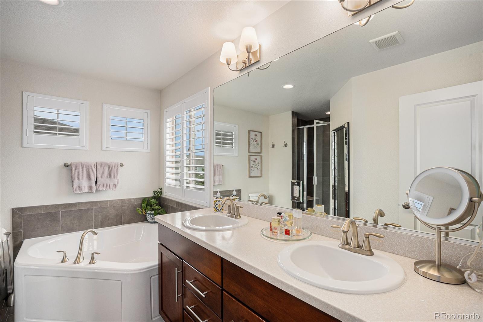 MLS Image #14 for 2224  trenton street,denver, Colorado