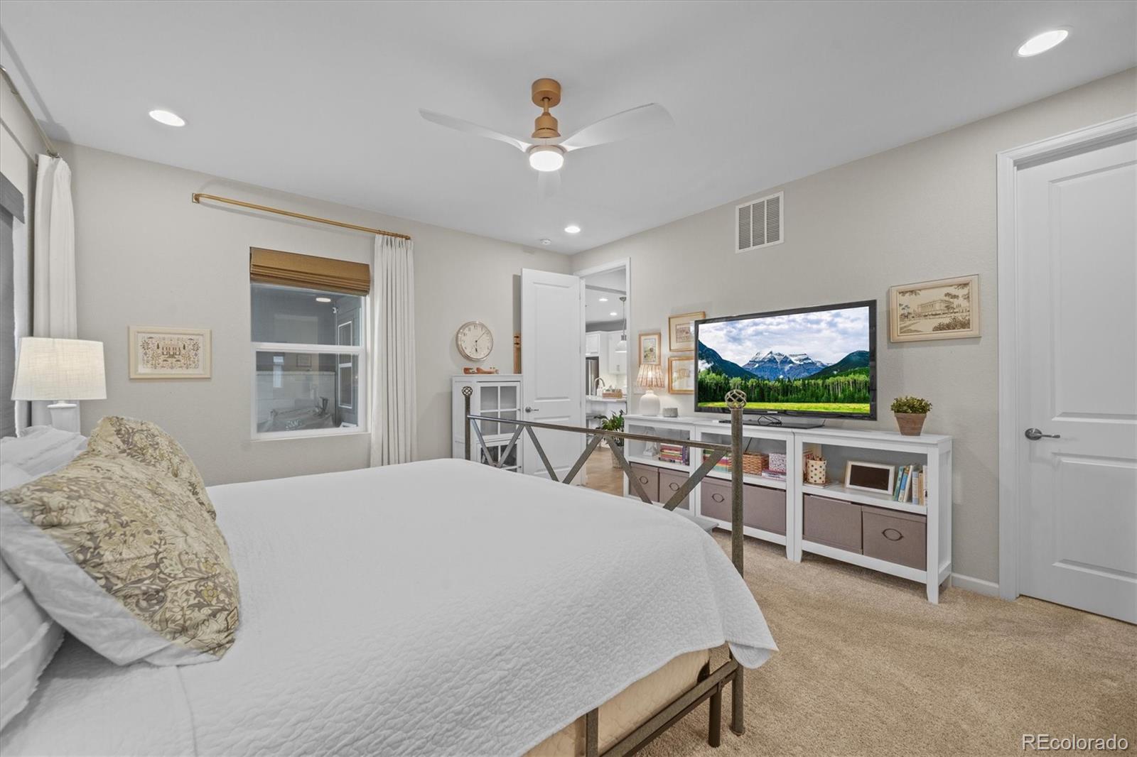 MLS Image #11 for 17741  parkside drive,commerce city, Colorado