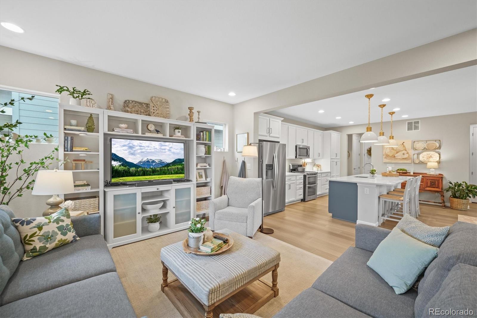 MLS Image #2 for 17741  parkside drive,commerce city, Colorado