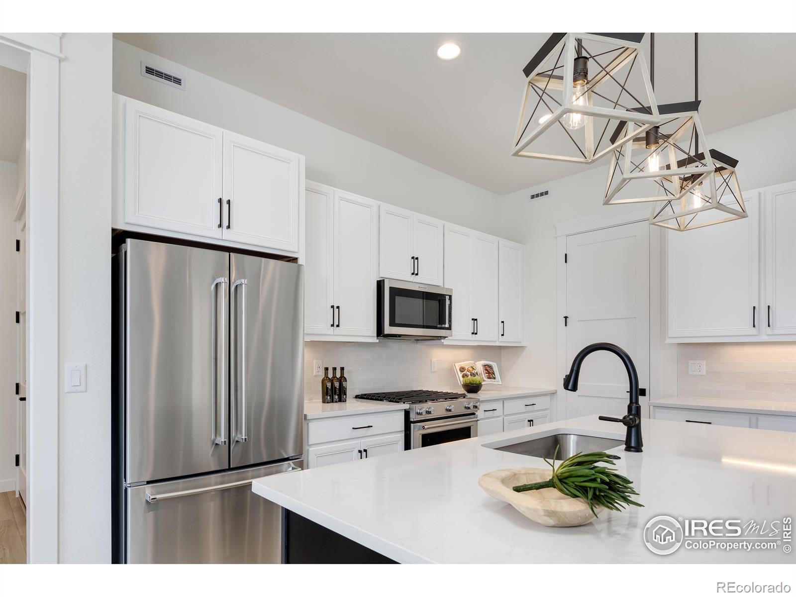MLS Image #9 for 1651  poplar drive,erie, Colorado